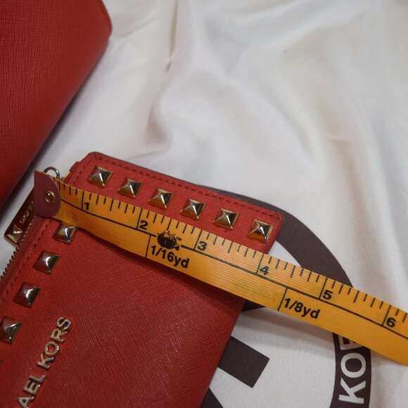 Michael Kors Sheila medium Handbag, red with matching wallet - Picture 15 of 15